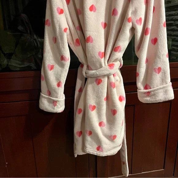 Joe Fresh Baby Pink Heart Pattern Robe! - Picture 7 of 10